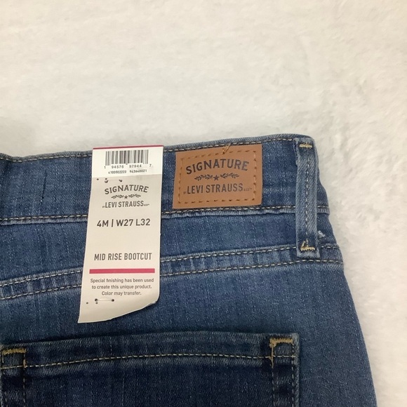Levi’s NWT Women’s Mid-Rise Bootcut Blue Jeans Size 4 M / 27 - Picture 3 of 8